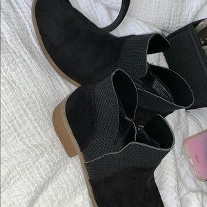 American Eagle Booties!